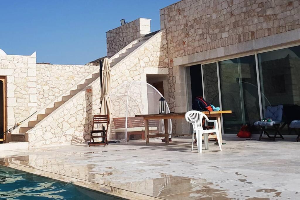 Villa Al Hoceima Pres Tala Youssef & Boumehdi ภายนอก รูปภาพ